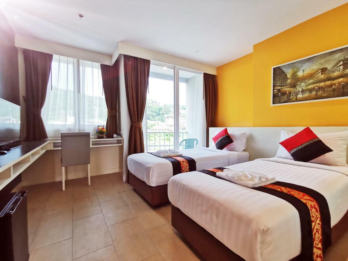 Paksaa Boutique Hotel Patong Exterior photo
