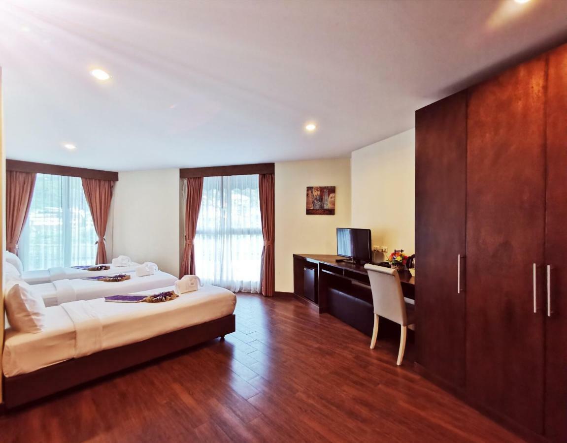 Paksaa Boutique Hotel Patong Exterior photo