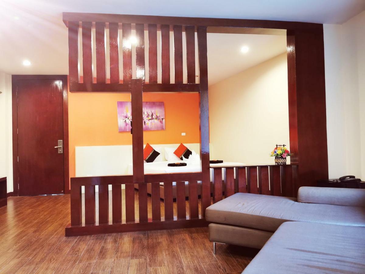 Paksaa Boutique Hotel Patong Exterior photo